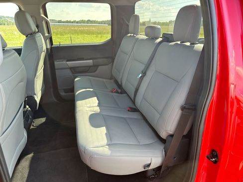 Used 2022 Ford F150 XLT image 21