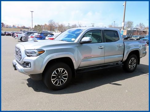 Used 2023 Toyota Tacoma TRD Sport AWD/4WD image 3