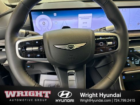 Certified 2025 Genesis GV80 2.5T Prestige image 20