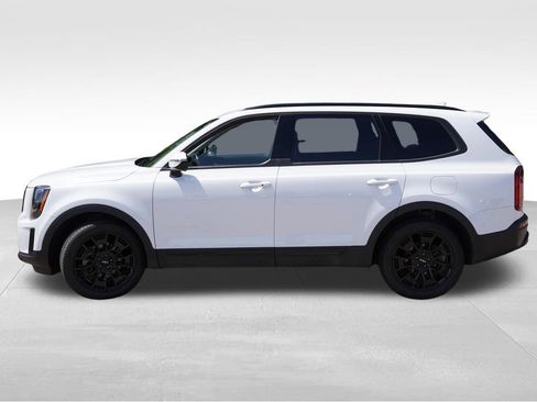 Certified 2022 Kia Telluride SX w/ Nightfall Edition Package AWD/4WD image 9