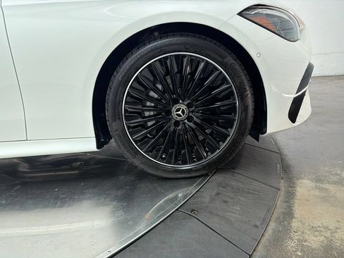 New 2026 Mercedes-Benz CLE 300 4MATIC Coupe image 9