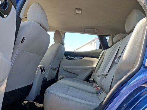 Used 2019 Nissan Rogue Sport SV AWD/4WD image 19
