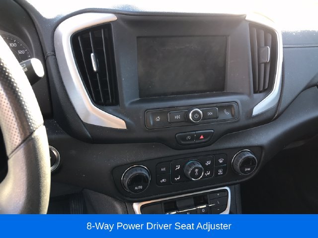 Used 2022 GMC Terrain SLE w/ Driver Convenience Package FWD image 5