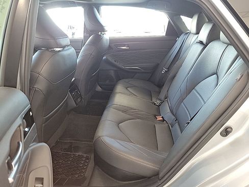 Used 2021 Toyota Avalon Limited w/ Advanced Safety Package image 11