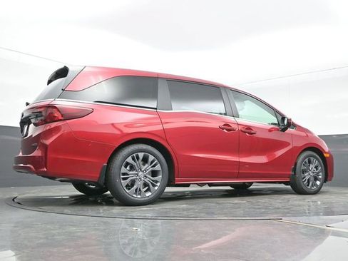 New 2026 Honda Odyssey Touring image 24