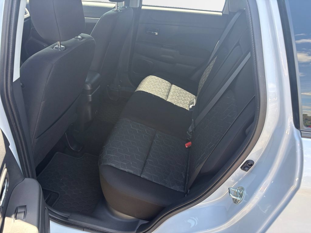 Used 2025 Mitsubishi Outlander Sport LE AWD/4WD image 24