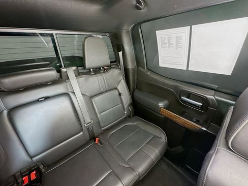 Used 2021 Chevrolet Silverado 1500 High Country image 14