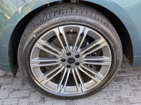 New 2026 Land Rover Range Rover Sport Dynamic SE image 9