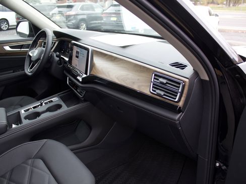 New 2026 Volkswagen Atlas SE image 35