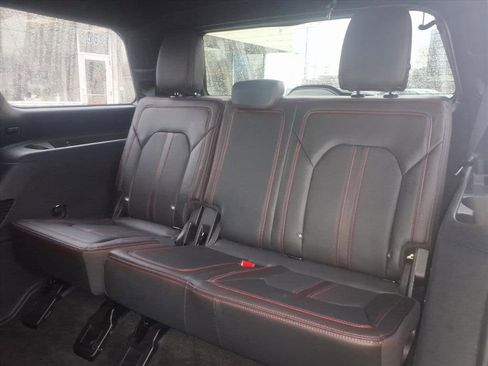 Used 2022 Ford Expedition Limited image 10