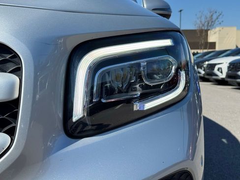 Used 2021 Mercedes-Benz GLB 250 image 9