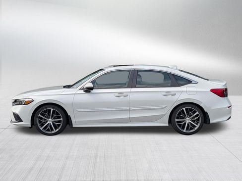 Used 2023 Honda Civic Touring image 4