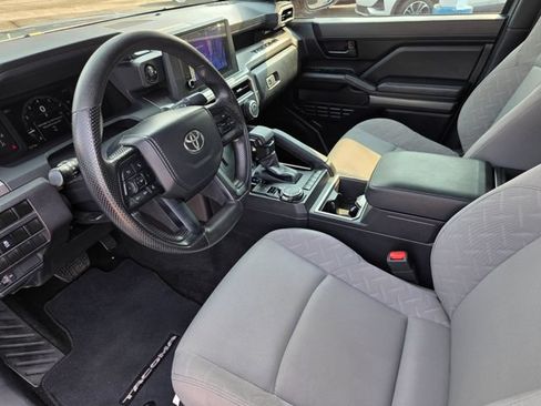 Used 2024 Toyota Tacoma SR5 AWD/4WD image 18
