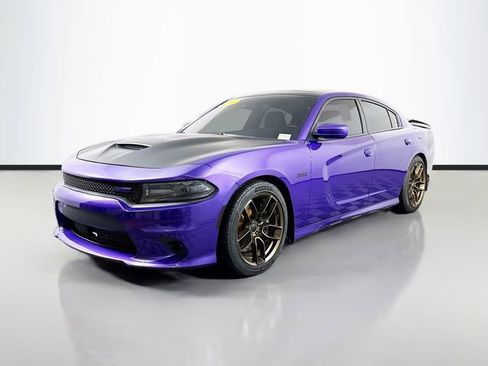 Used 2018 Dodge Charger R/T image 3