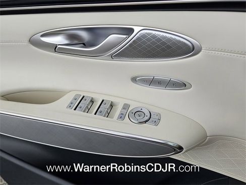 Used 2025 Genesis Electrified GV70 w/ Prestige Package image 33