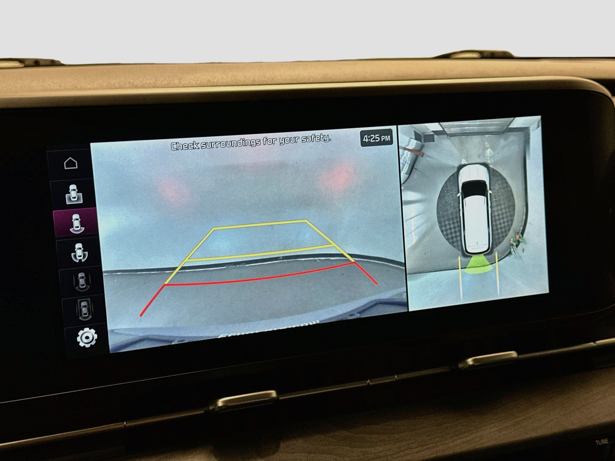 Used 2024 Kia Carnival SX FWD image 23