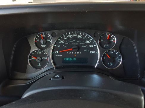 Used 2017 GMC Savana 3500 image 16