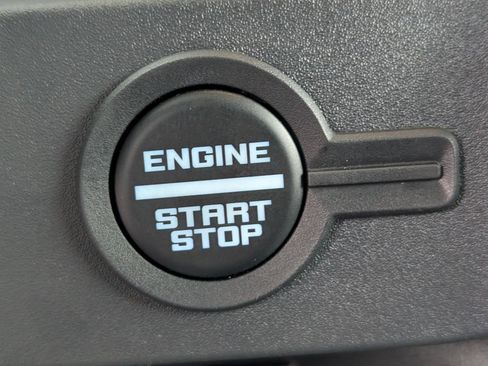 New 2025 Ford Bronco Base image 26