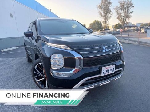 Used 2022 Mitsubishi Outlander SE FWD image 2