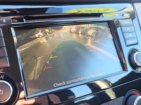 Used 2021 Nissan Rogue Sport S image 8