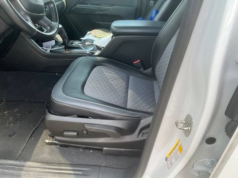 Used 2019 Chevrolet Colorado Z71 AWD/4WD image 8