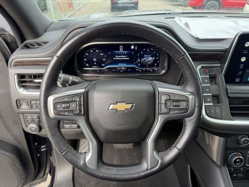 Used 2022 Chevrolet Suburban LT w/ LT Signature Package image 20