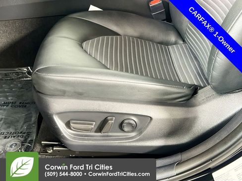 Used 2024 Toyota Camry SE FWD image 22