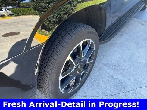 Used 2023 Chevrolet Suburban RST w/ Luxury Package image 9