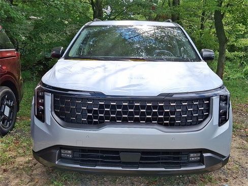 New 2026 Kia Carnival SX w/ SX Dark Edition Package image 2