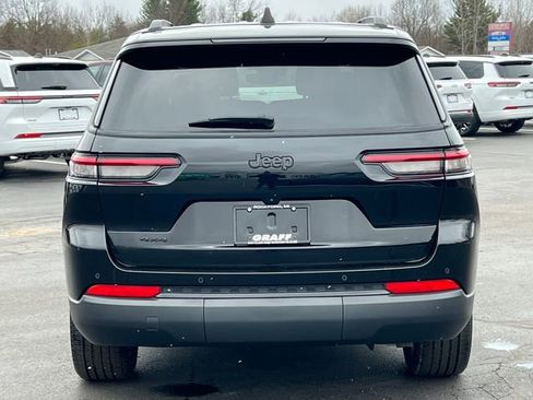 Certified 2023 Jeep Grand Cherokee L Laredo AWD/4WD image 46