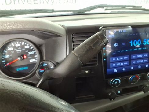 Used 2010 Chevrolet Silverado 1500 W/T image 17