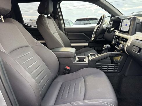 Used 2024 Toyota Tacoma image 11