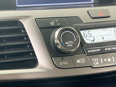 Used 2017 Honda Odyssey EX-L image 19