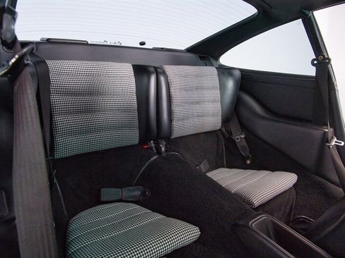 Used 1991 Porsche 911 Carrera image 36