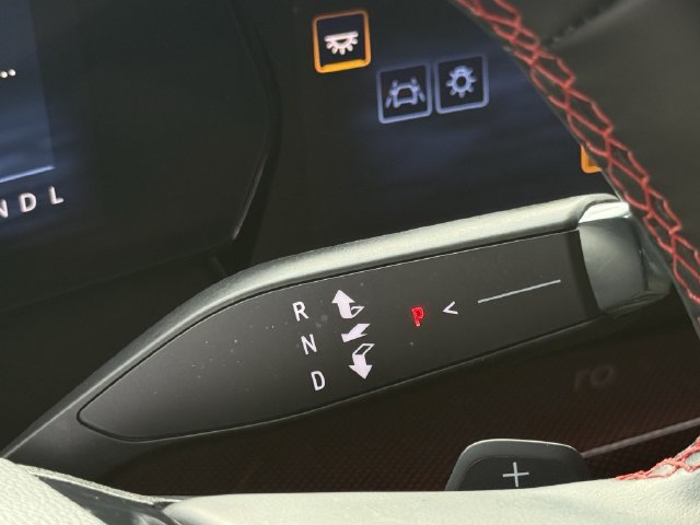 Certified 2026 Chevrolet Traverse RS FWD image 20