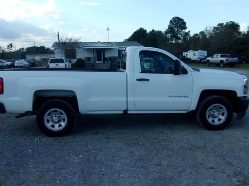 Used 2018 Chevrolet Silverado 1500 W/T w/ Trailering Package image 8