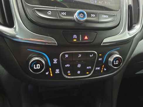 Used 2023 Chevrolet Equinox LT AWD/4WD image 15