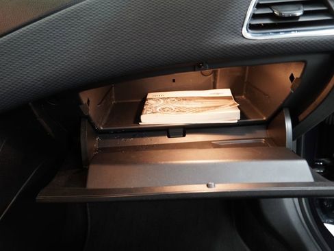 Used 2016 Chevrolet Cruze LT image 34