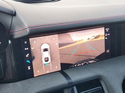 Used 2023 Porsche Taycan GTS image 19