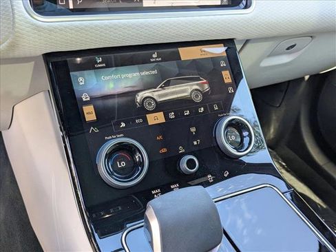 Used 2023 Land Rover Range Rover Velar R-Dynamic S image 16