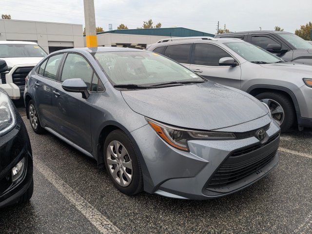 Certified 2025 Toyota Corolla LE FWD image 1