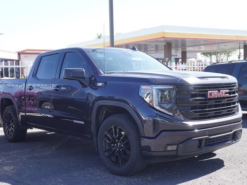 Used 2023 GMC Sierra 1500 Elevation AWD/4WD image 3