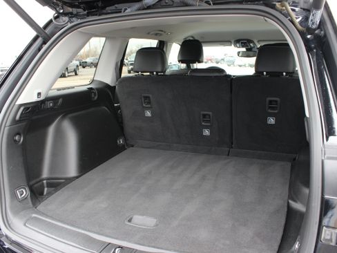 Used 2023 Jeep Grand Cherokee Limited image 10