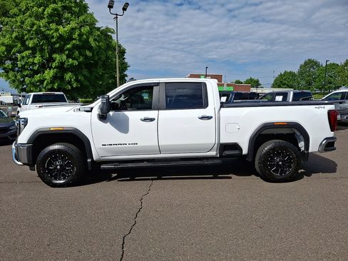 Used 2024 GMC Sierra 2500 Pro AWD/4WD image 7