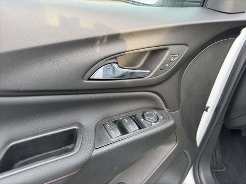 Used 2023 Chevrolet Equinox RS image 15