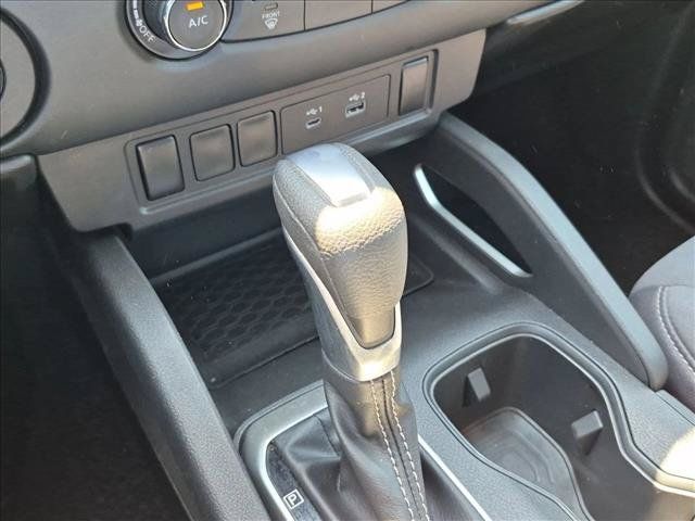 Used 2024 Nissan Frontier SV RWD image 8