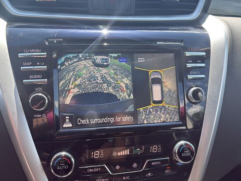 Used 2018 Nissan Murano SL AWD/4WD image 22