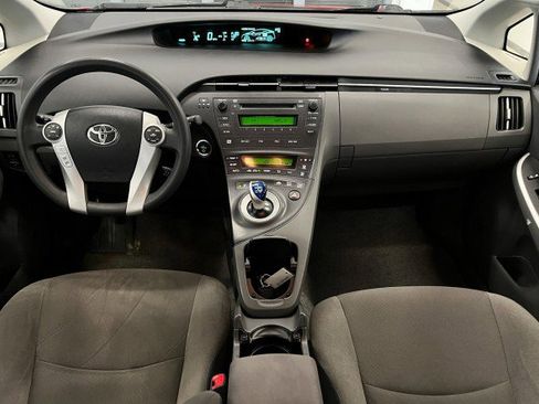 Used 2011 Toyota Prius Five image 17