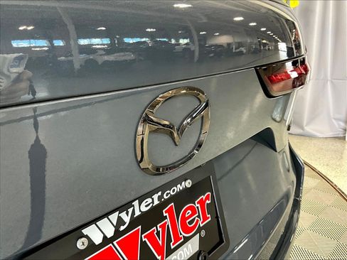 Used 2026 MAZDA CX-70 3.3 Turbo w/ Preferred Package AWD/4WD image 23