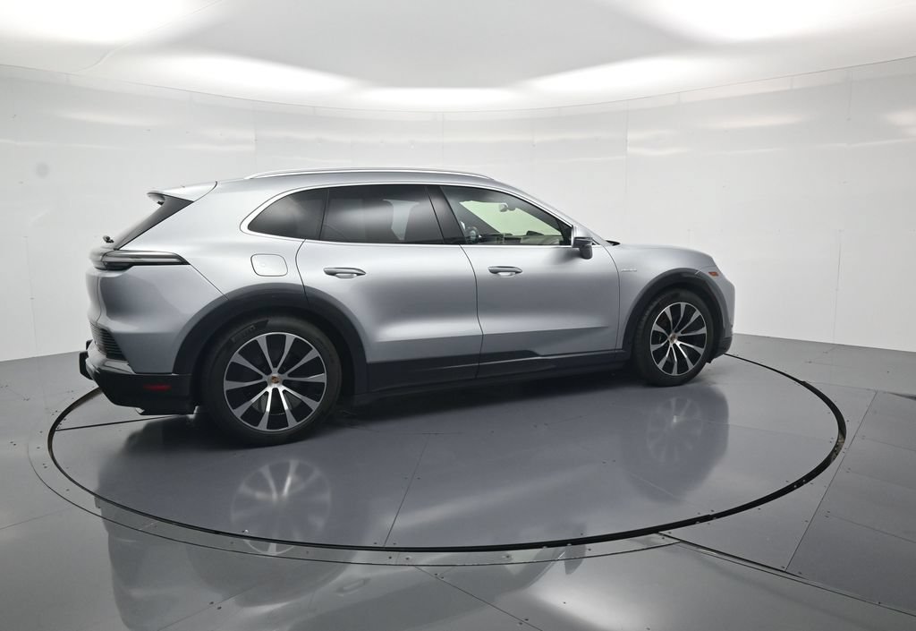 Used 2026 Porsche Cayenne Electric AWD/4WD image 55